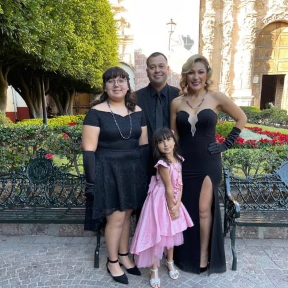 Meet your Posher, Mayra